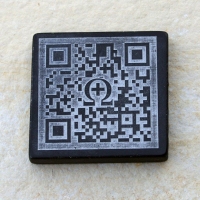 QR-Code, schwarzer Marmor 47x47x5 mm, mit Rand